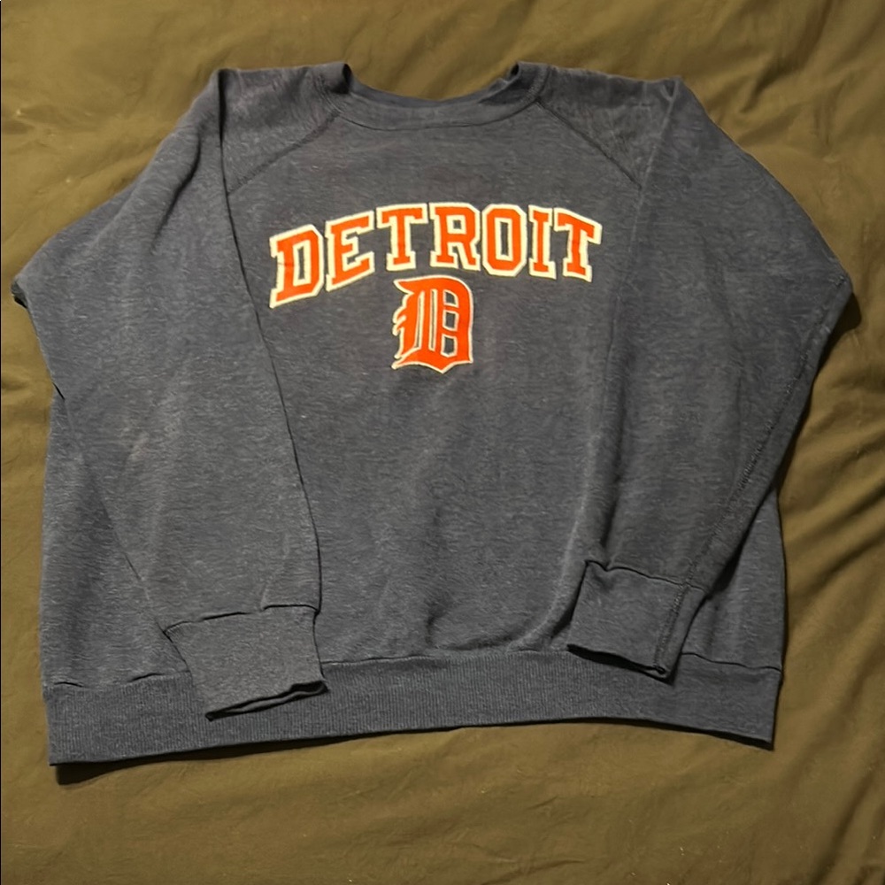 Vintage 1980s Detroit Tigers Sweatshirt Thin Soft Crew Neck Raglan Sleeve